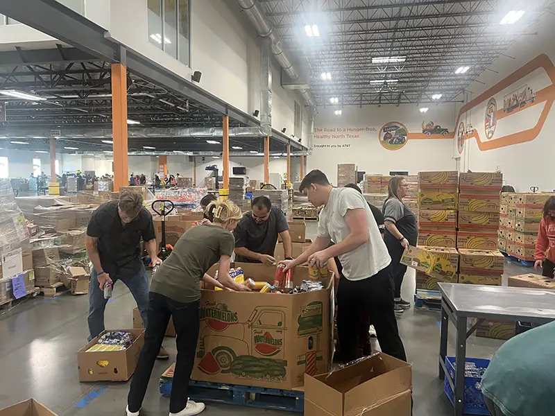 rosen team packing food