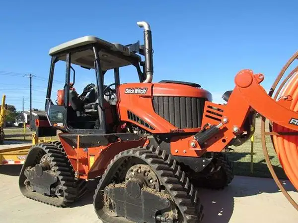 heavy construction vehicle